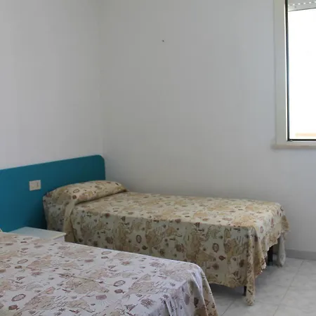 Oleandro B *